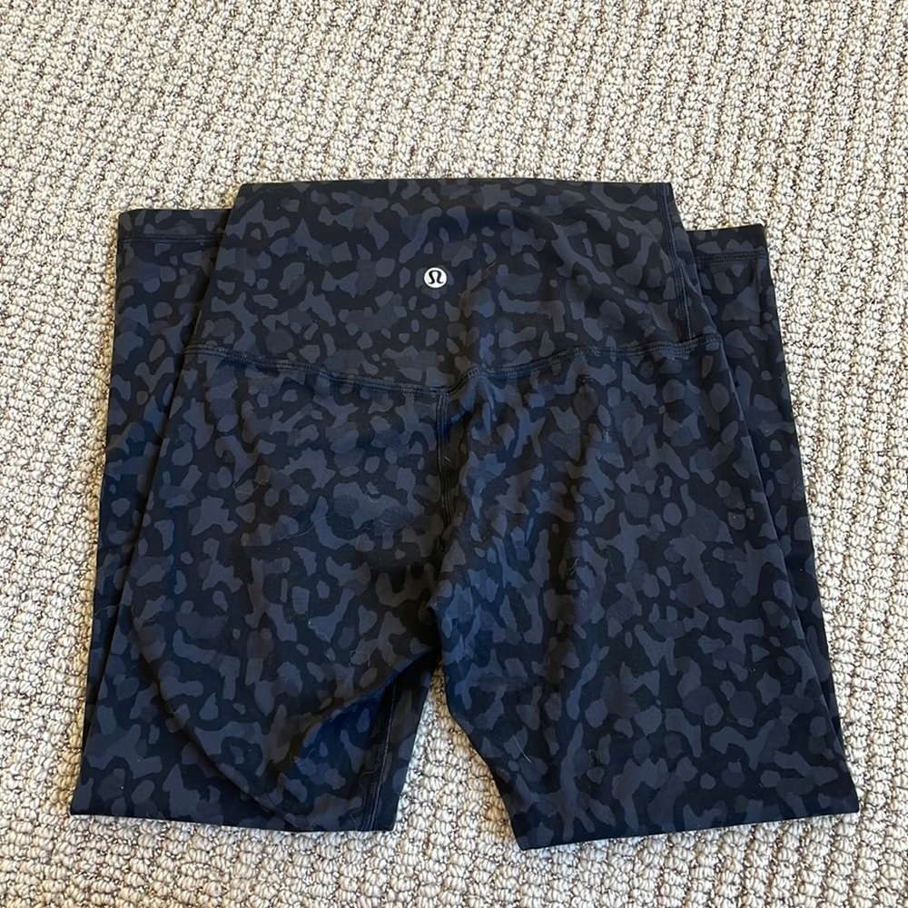 Lululemon Align crop